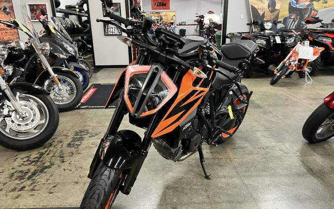 2019 KTM 1290 Super Duke R