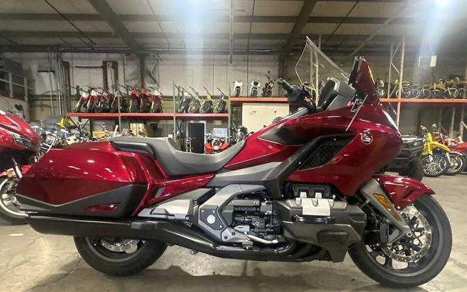 2018 Honda® Gold Wing Candy Ardent Red