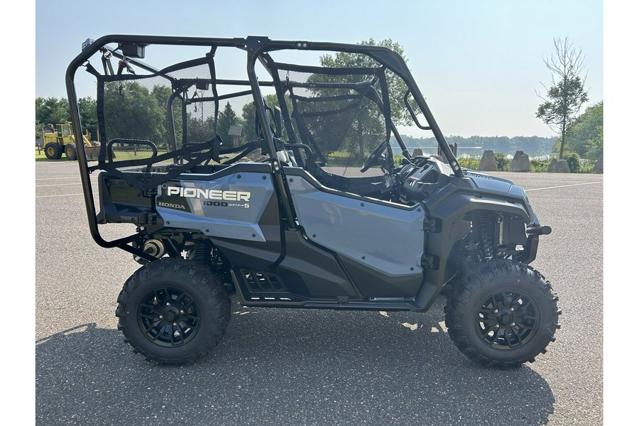 2024 Honda Pioneer 1000-5 Deluxe