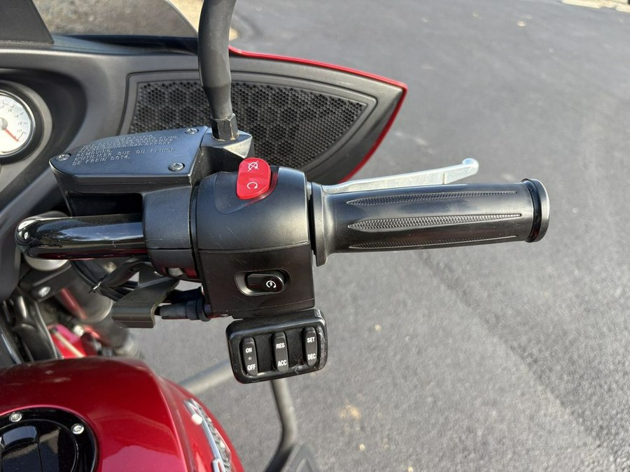 2017 Victory Motorcycles® Cross Country® Gloss Black