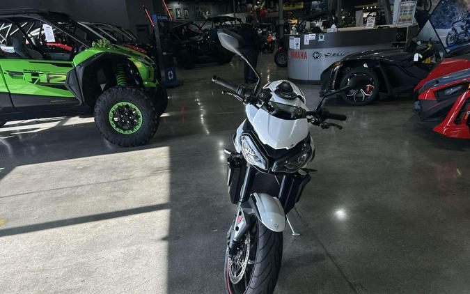 2024 Triumph STREET TRIPLE 675 R