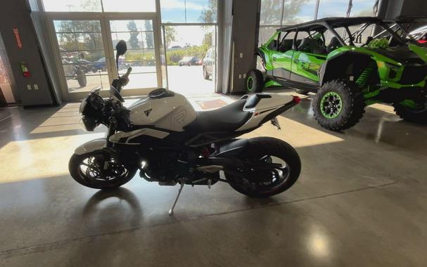 2024 Triumph STREET TRIPLE 675 R
