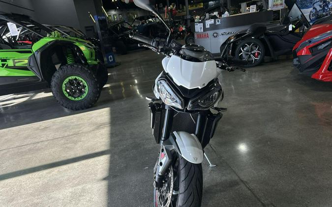2024 Triumph STREET TRIPLE 675 R