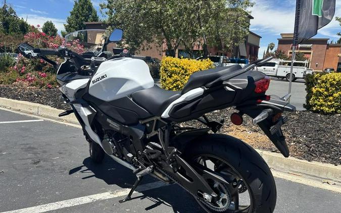 2026 Suzuki GSX-S1000GT+