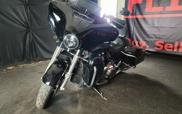 2019 HARLEY-DAVIDSON FLHX - F684165