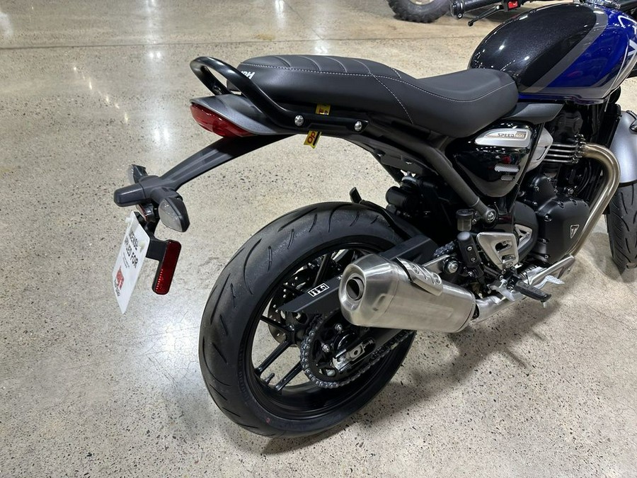 2025 Triumph Speed 400 Carnival Red / Storm Grey