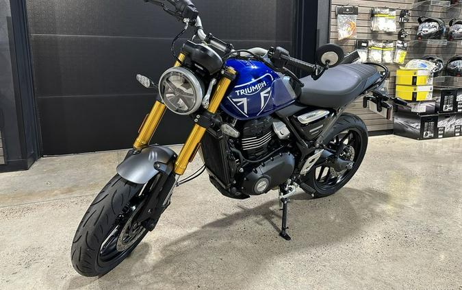 2025 Triumph Speed 400 Carnival Red / Storm Grey