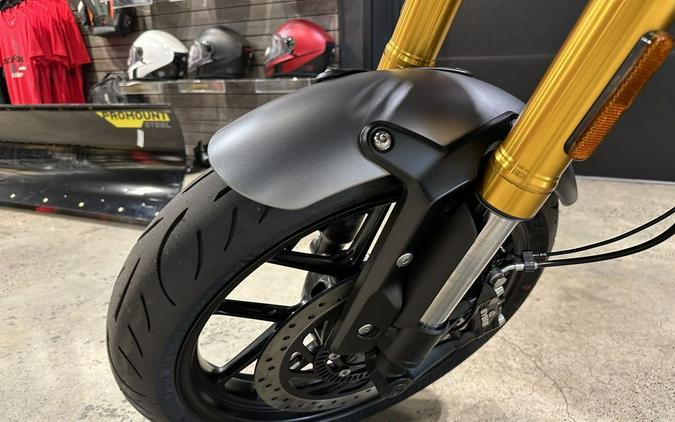 2025 Triumph Speed 400 Carnival Red / Storm Grey