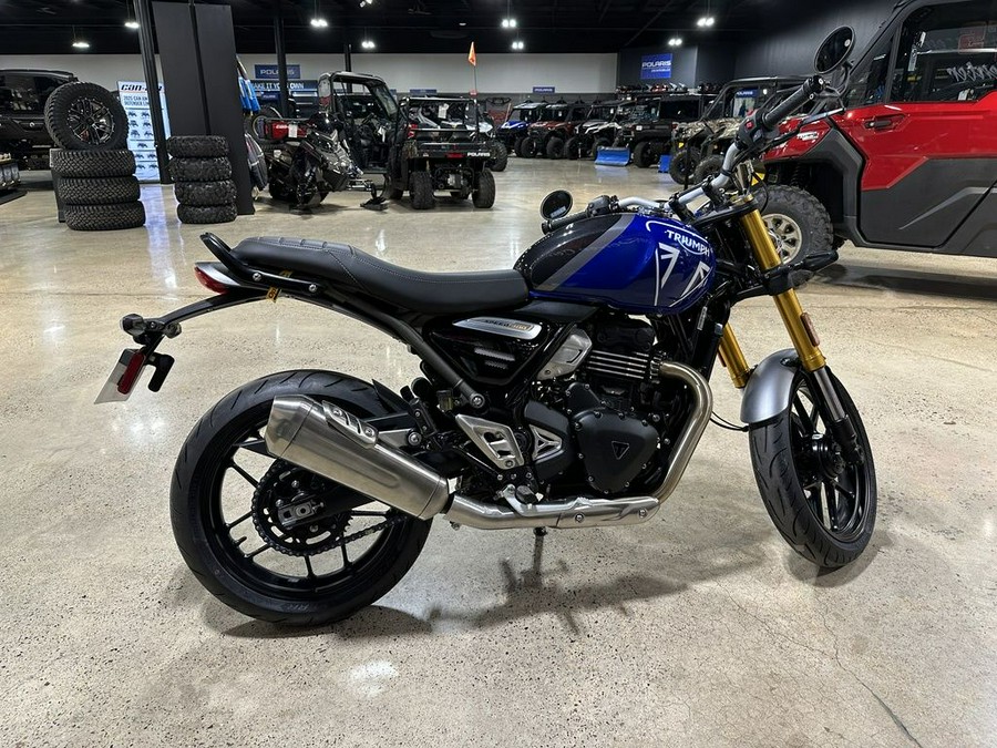 2025 Triumph Speed 400 Carnival Red / Storm Grey