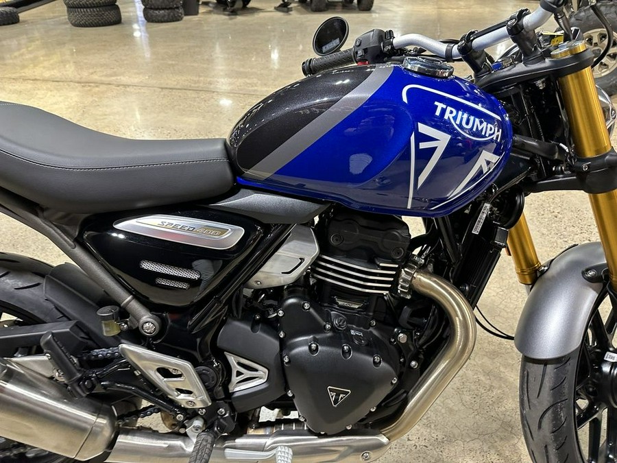 2025 Triumph Speed 400 Carnival Red / Storm Grey