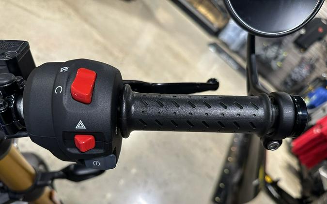 2025 Triumph Speed 400 Carnival Red / Storm Grey