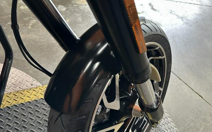 2018 Harley-Davidson Softail FLSB - Sport Glide