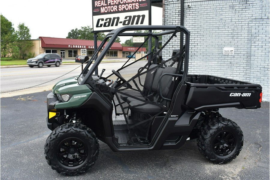 2024 Can-Am Defender DPS HD7