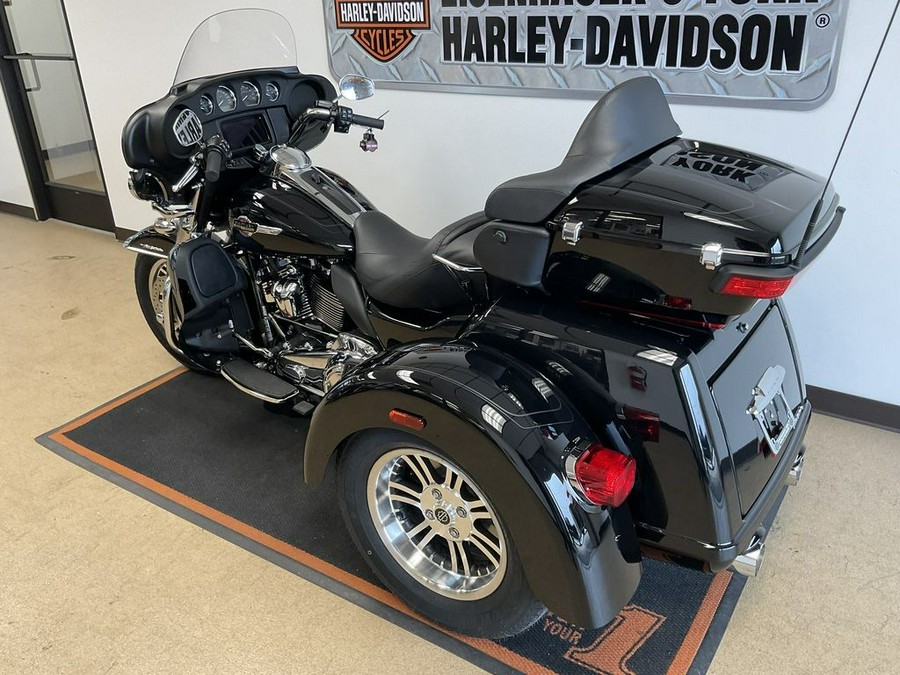 2024 Harley-Davidson® FLHTCUTG - Tri Glide® Ultra