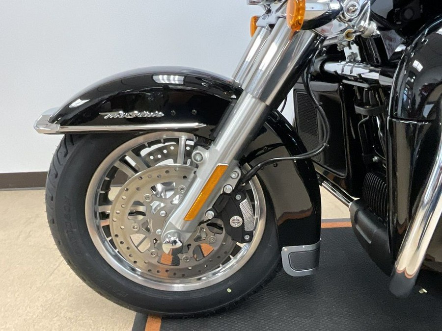 2024 Harley-Davidson® FLHTCUTG - Tri Glide® Ultra