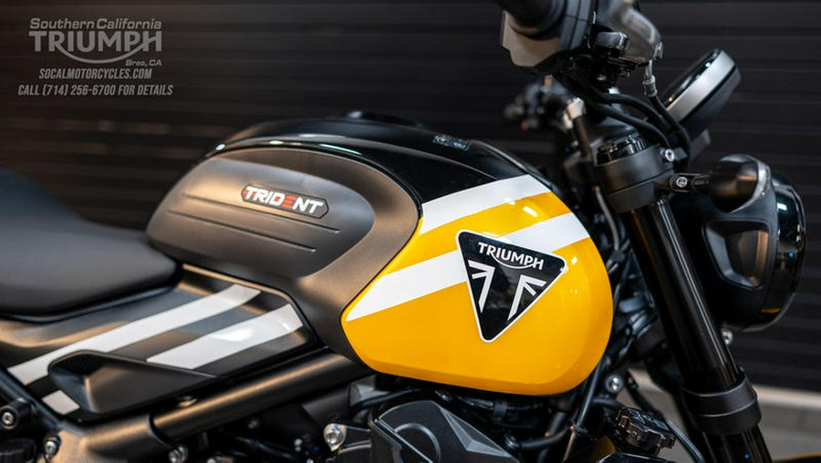 2025 Triumph Trident 660 Cosmic Yellow/Sapphire Black