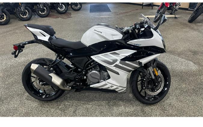 2026 CFMOTO 300SS
