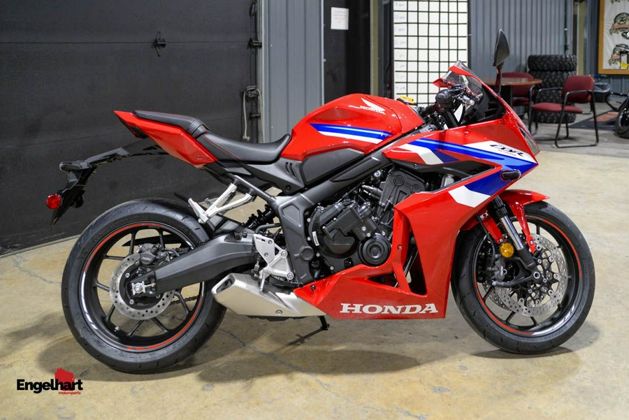 2026 Honda CBR650R E-Clutch