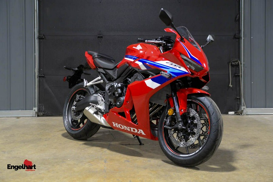 2026 Honda CBR650R E-Clutch