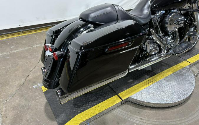 2016 Harley-Davidson Street Glide Vivid Black