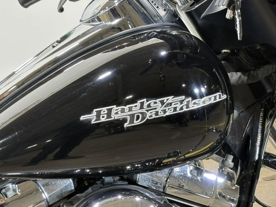 2016 Harley-Davidson Street Glide Vivid Black