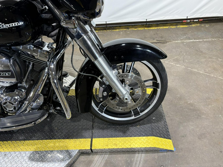 2016 Harley-Davidson Street Glide Vivid Black