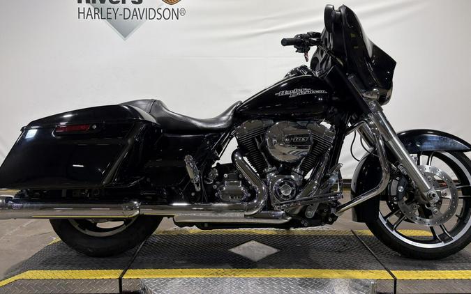 2016 Harley-Davidson Street Glide Vivid Black