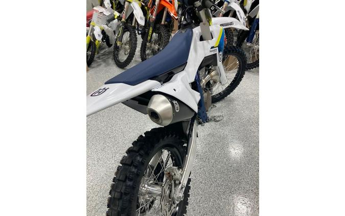 2025 Husqvarna Motorcycles FC 350