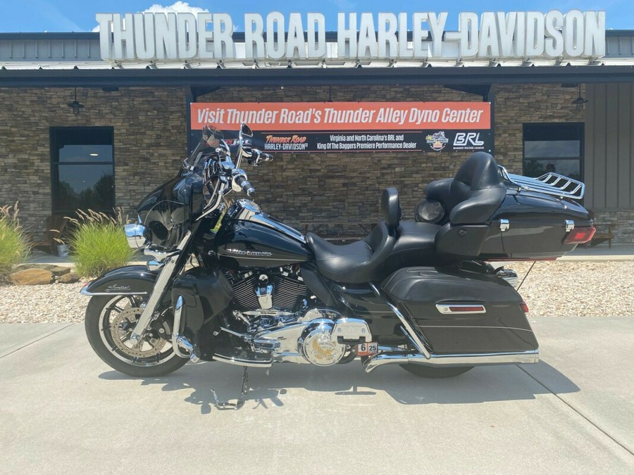 2017 Harley-Davidson Ultra Limited Vivid Black