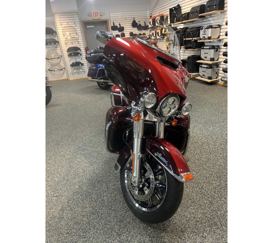 2018 Harley-Davidson® FLHTK Ultra Limited