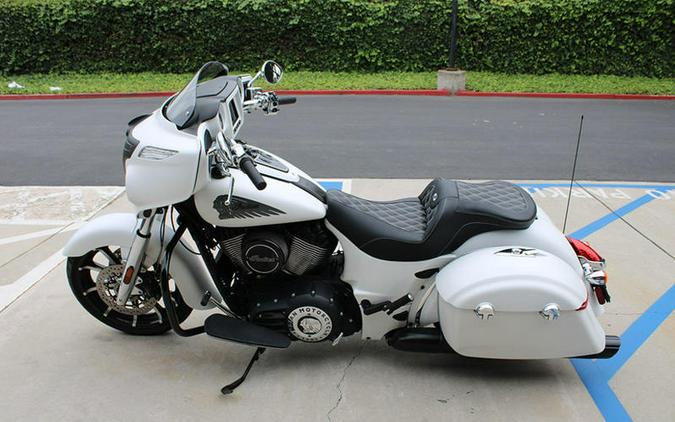 2018 Indian Motorcycle® Chieftain® Limited ABS White Smoke