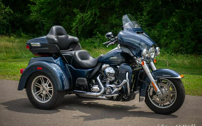 2016 Harley-Davidson® FLHTCUTG - Tri Glide® Ultra