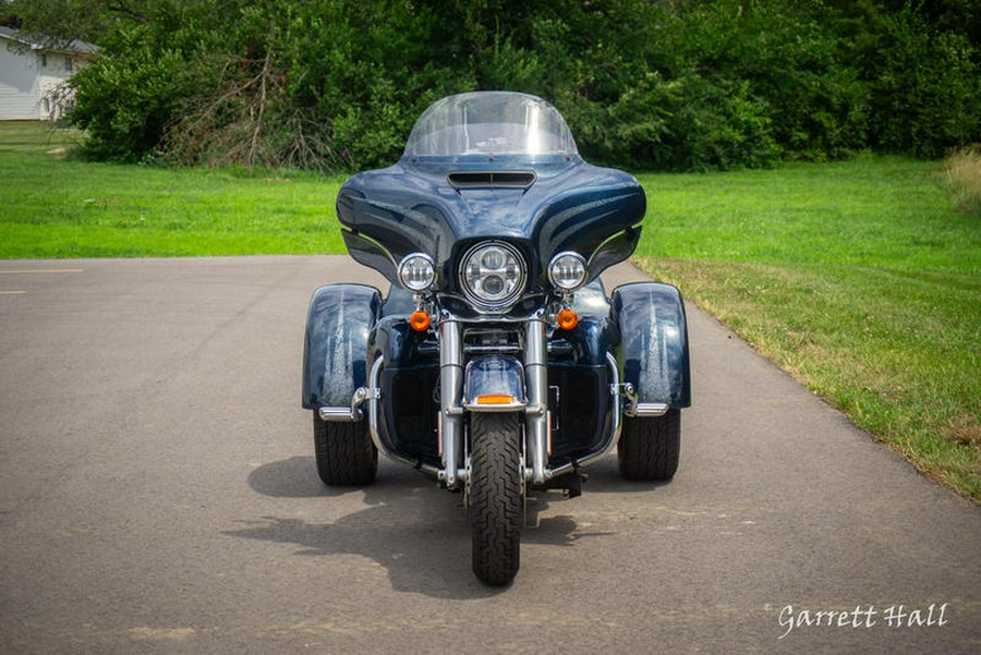 2016 Harley-Davidson® FLHTCUTG - Tri Glide® Ultra