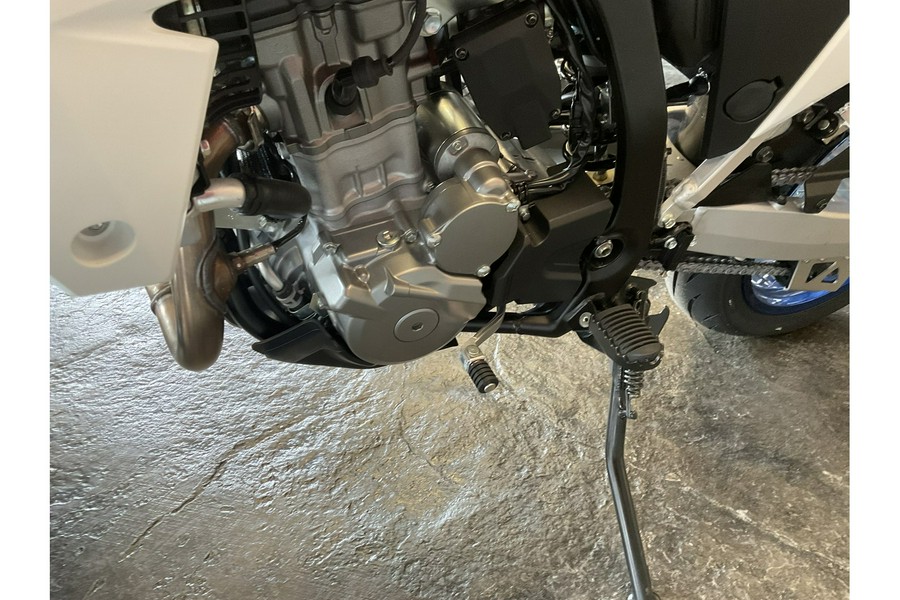 2025 Suzuki DR-Z 4SM Base