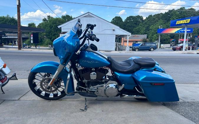 2013 Harley-Davidson Street Glide FLHX