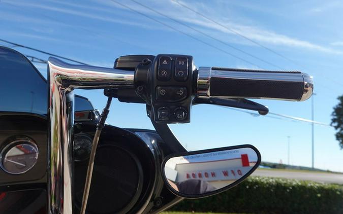 2017 Harley-Davidson FLHXSE - CVO Street Glide