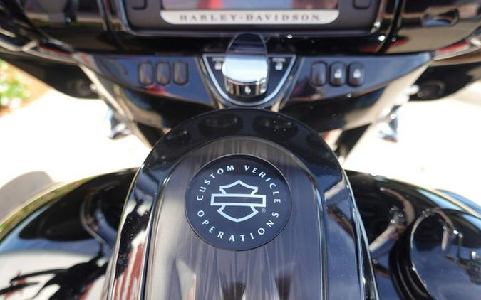2017 Harley-Davidson FLHXSE - CVO Street Glide
