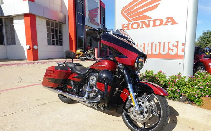 2017 Harley-Davidson FLHXSE - CVO Street Glide