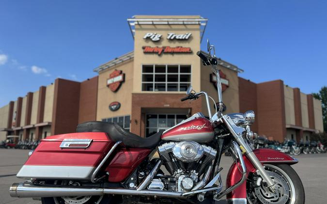 2004 Harley-Davidson® FLHRI Road King® RED/SILVER 733163