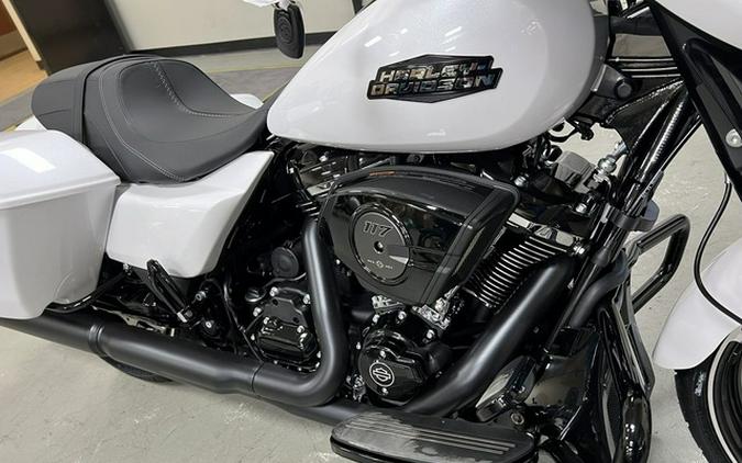 2024 Harley-Davidson FLHX - Street Glide