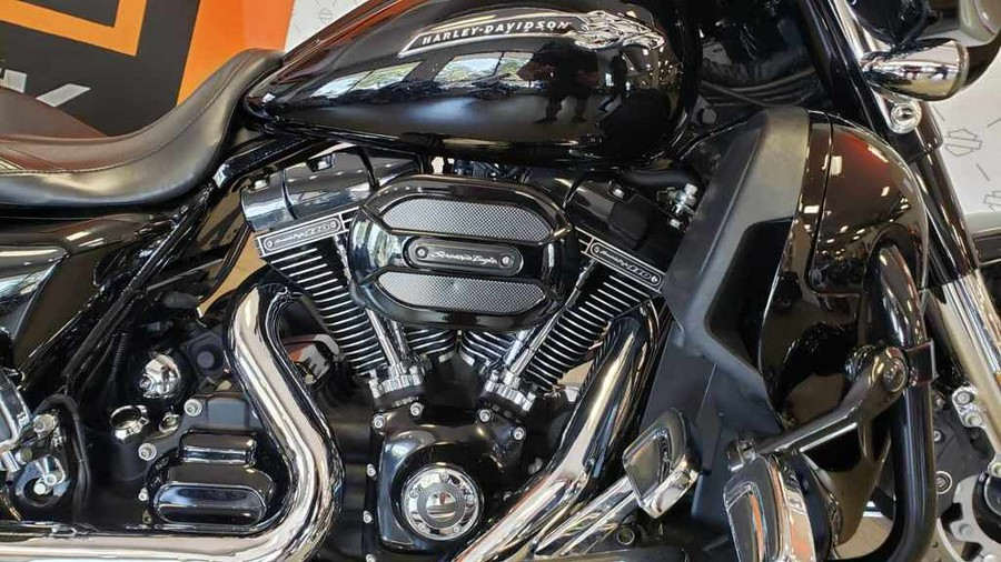 2016 Harley-Davidson Street Glide® CVO™ Street Glide®