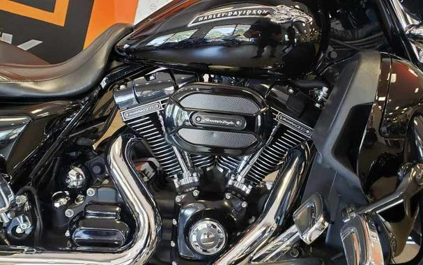 2016 Harley-Davidson Street Glide® CVO™ Street Glide®