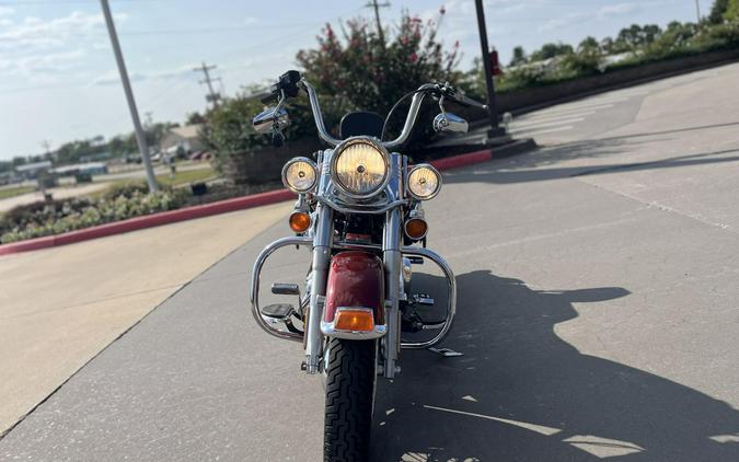 2009 Harley-Davidson® FLSTC Heritage Softail® Classic RED HOT SUNGLO 041727