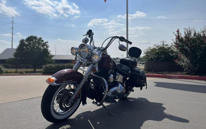 2009 Harley-Davidson® FLSTC Heritage Softail® Classic RED HOT SUNGLO 041727