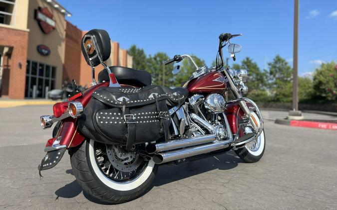 2009 Harley-Davidson® FLSTC Heritage Softail® Classic RED HOT SUNGLO 041727
