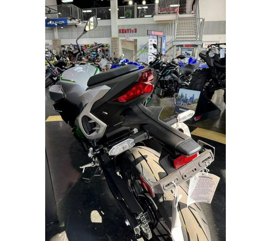 2024 Kawasaki Z7 Hybrid ABS