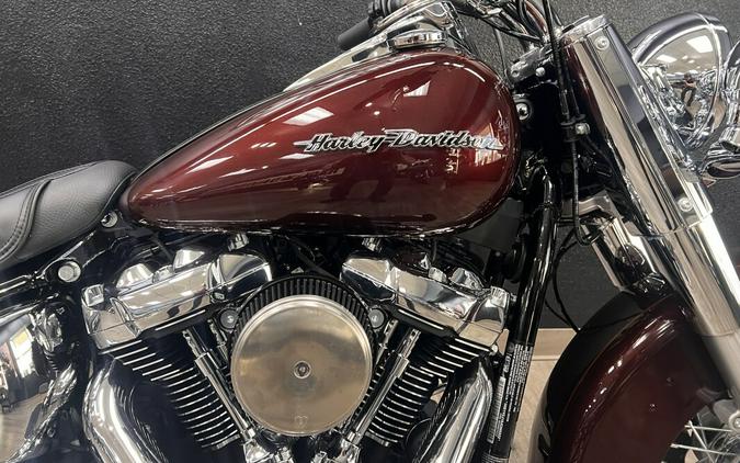 2018 Harley-Davidson® Deluxe