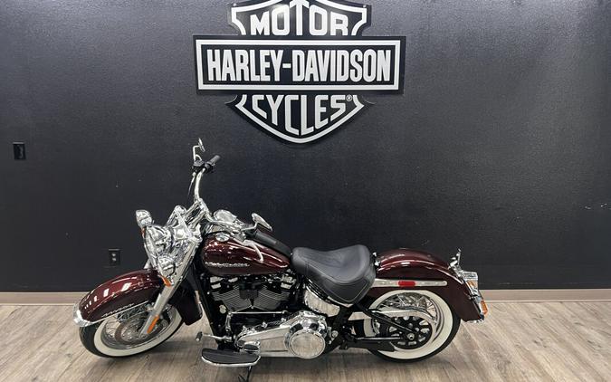 2018 Harley-Davidson® Deluxe