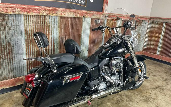 2016 Harley-Davidson® FLD - Dyna® Switchback™