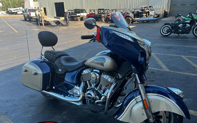 2019 Indian Chieftain Classic Deep Water Metallic Dirt Track Tan
